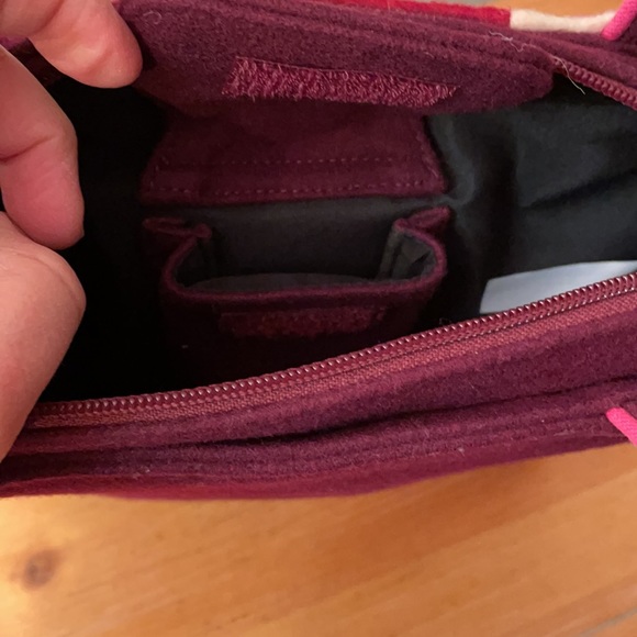 NWOT Super-Cute Lulu Guinness designer wool/felt, way cool shoulder bag/tote. - Picture 11 of 11